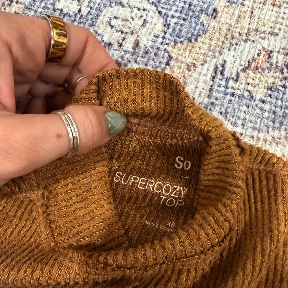 SO Warm Brown Ribbed Sweater - Picture 3 of 4